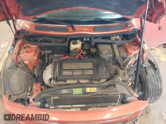 2005 MINI Convertible S with VIN WMWRH33455TK55035, listed as a IAAI auction lot 41936645 with 111,018 mi miles and . Bid and sale history available at DreamBid. Image 10.