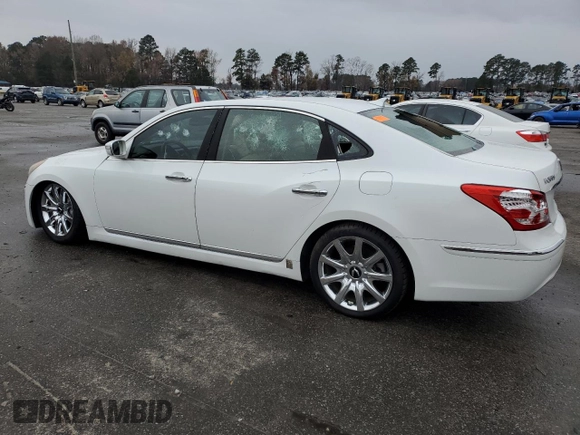 2013 Hyundai Equus Signature with VIN KMHGH4JH0DU065931, listed as a Copart auction lot 82661774 with 129,843 mi miles and Salvage title. Bid and sale history available at DreamBid. Image 2.