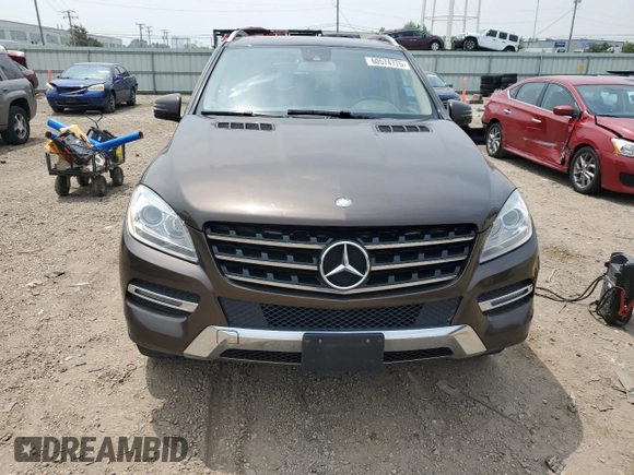 2014 Mercedes-Benz M 350 z VIN 4JGDA5HB1EA357976, wystawiony jako Copart lot #60574775 z przebiegiem 131 161 mil mil oraz Czysty tytuł • Clean title. Historia ofert i sprzedaży dostępna na DreamBid. Obrazek 5.