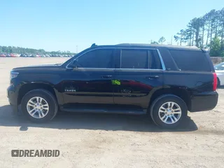 2017 Chevrolet Tahoe LT z VIN 1GNSCBKC8HR304002, wystawiony jako IAAI lot #42161530 z przebiegiem 133 891 mil mil oraz . Historia ofert i sprzedaży dostępna na DreamBid. Obrazek 14.