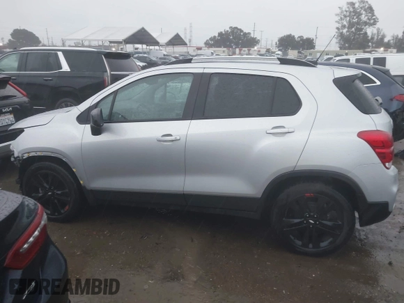2022 Chevrolet Trax LT with VIN KL7CJLSMXNB552223, listed as a IAAI auction lot 41563148 with 19,382 mi miles. Bid and sale history available at carsss.com. Image 15.