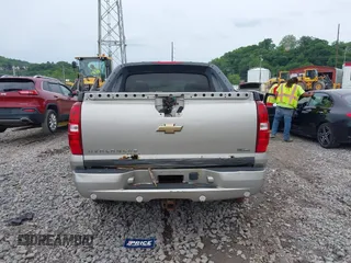 2009 Chevrolet Avalanche 2LT z VIN 3GNFK22019G174057, wystawiony jako IAAI lot #42348675 z przebiegiem Nie podano mil oraz . Historia ofert i sprzedaży dostępna na DreamBid. Obrazek 16.