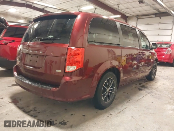 2018 Dodge Grand Caravan SE Plus with VIN 2C4RDGBG0JR200575, listed as a IAAI auction lot 41596033 with 137,523 mi miles and . Bid and sale history available at DreamBid. Image 4.