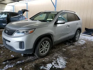 2015 Kia Sorento LX with VIN 5XYKTDA71FG607305, listed as a Copart auction lot 45190415 with 93,535 mi miles and Salvage Title. Bid and sale history available at carsss.com. Image 1.