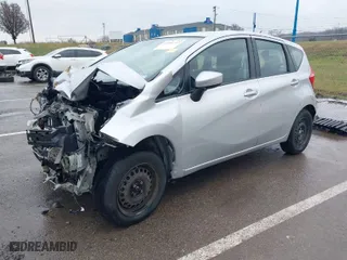 2015 Nissan Versa Note S with VIN 3N1CE2CP6FL402123, listed as a IAAI auction lot 41101747 with 97,292 mi miles. Bid and sale history available at carsss.com. Image 2.