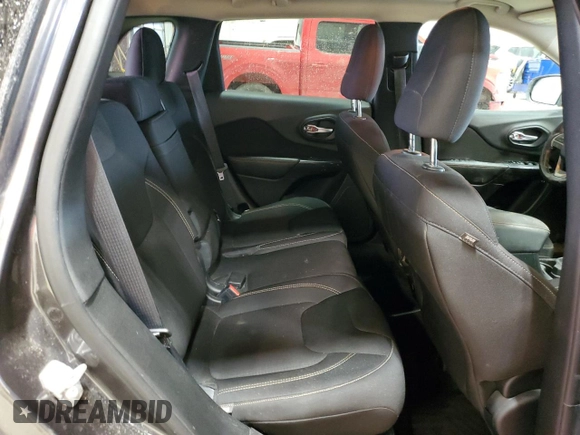 2015 Jeep Cherokee Latitude with VIN 1C4PJMCS8FW769920, listed as a Copart auction lot 46282335 with 143,469 mi miles and Salvage Title. Bid and sale history available at carsss.com. Image 11.