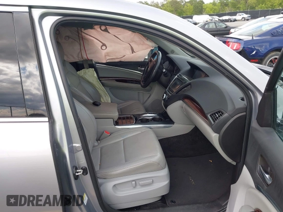 2016 Acura MDX with VIN 5FRYD3H21GB009055, listed as a IAAI auction lot 42012020 with 132,058 mi miles and . Bid and sale history available at DreamBid. Image 5.