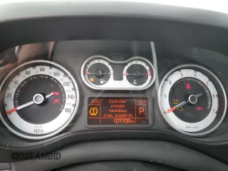 2014 FIAT 500L Lounge z VIN ZFBCFACHXEZ016408, wystawiony jako Copart lot #56891345 z przebiegiem 107 705 mil mil oraz Tytuł czysty. Historia ofert i sprzedaży dostępna na DreamBid. Obrazek 9.