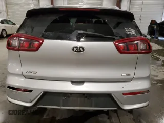 2017 Kia Niro LX with VIN KNDCB3LC6H5049927, listed as a Copart auction lot 62688124 with 123,870 mi miles and Salvage Title. Bid and sale history available at carsss.com. Image 6.