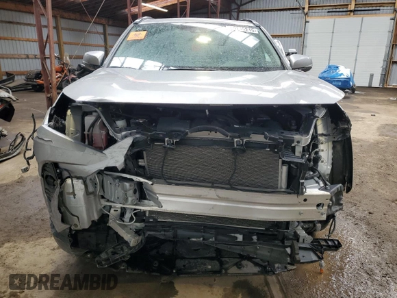 2021 Toyota RAV4 XLE with VIN 2T3W1RFV8MC169460, listed as a Copart auction lot 49215215 with 33,589 mi miles and Salvage Title. Bid and sale history available at carsss.com. Image 5.