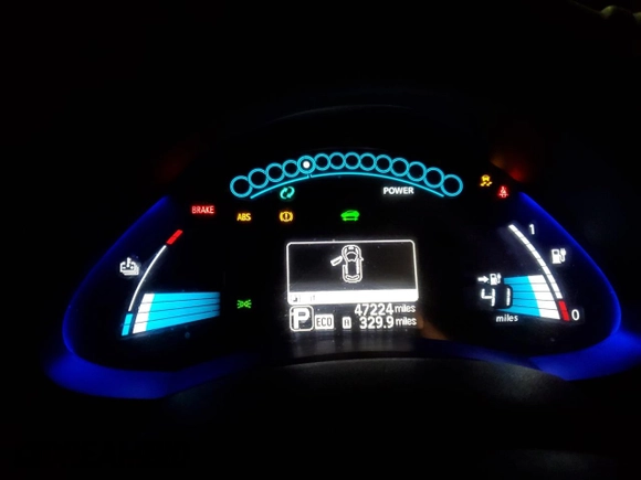 2015 Nissan LEAF SV with VIN 1N4AZ0CP2FC328424, listed as a Copart auction lot 76894983 with 47,224 mi miles and . Bid and sale history available at DreamBid. Image 9.