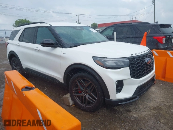 2025 Ford Explorer ST-Line with VIN 1FMUK7KH6SGB58226, listed as a IAAI auction lot 42687937 with Not provided miles and . Bid and sale history available at DreamBid. Image 1.