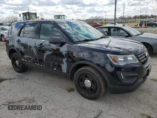 2017 Ford Police Interceptor Utility z VIN 1FM5K8AR4HGC34636, wystawiony jako Copart lot #50715995 z przebiegiem 68 550 mil mil oraz Szkoda całkowita • Salvage title. Historia ofert i sprzedaży dostępna na DreamBid. Obrazek 4.