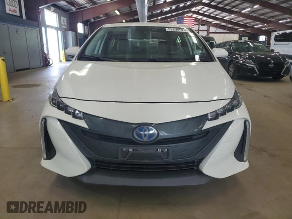 2020 Toyota Prius LE with VIN JTDKARFP6L3131029, listed as a Copart auction lot 59890525 with 155,425 mi miles and Salvage title. Bid and sale history available at DreamBid. Image 5.