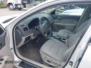 2010 Ford Fusion SE with VIN 3FAHP0HA5AR303746, listed as a IAAI auction lot 42628472 with 101,373 mi miles and . Bid and sale history available at DreamBid. Image 5.