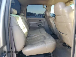 2001 GMC Sierra 1500HD SLE z VIN 1GTGC13UX1F202868, wystawiony jako Copart lot #43929435 z przebiegiem 271 152 mil mil oraz Szkoda całkowita • Salvage title. Historia ofert i sprzedaży dostępna na DreamBid. Obrazek 10.