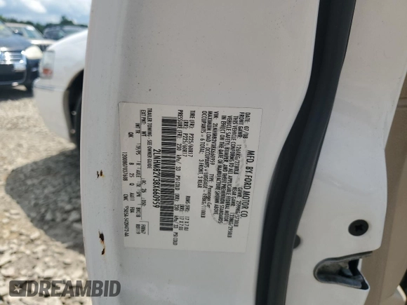 2008 Lincoln Town Car Limited z VIN 2LNHM82V38X660959, wystawiony jako Copart lot #57168355 z przebiegiem 194 630 mil mil oraz Szkoda całkowita • Salvage title. Historia ofert i sprzedaży dostępna na DreamBid. Obrazek 12.