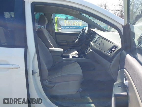 2016 Kia Sedona LX with VIN KNDMB5C18G6119709, listed as a IAAI auction lot 41814349 with 132,329 mi miles. Bid and sale history available at carsss.com. Image 5.