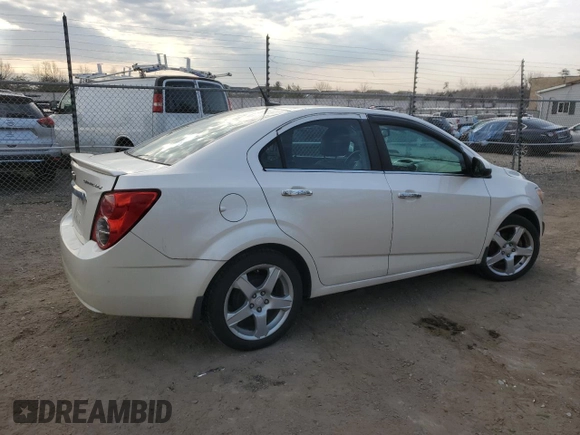 2014 Chevrolet Sonic LTZ with VIN 1G1JE5SH4E4132029, listed as a Copart auction lot 45450305 with 115,173 mi miles and Clean Title. Bid and sale history available at carsss.com. Image 3.