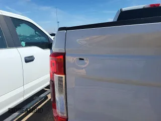 2019 Ford F-350 Platinum with VIN 1FT7W3B60KEF59599, listed as a IAAI auction lot 42677821 with 125,789 mi miles and . Bid and sale history available at DreamBid. Image 13.