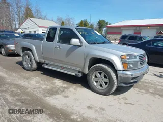 2010 GMC Canyon z VIN 1GTKTFDE9A8145906, wystawiony jako IAAI lot #41921735 z przebiegiem 137 304 mil mil oraz . Historia ofert i sprzedaży dostępna na DreamBid. Obrazek 1.