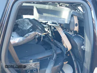 2018 Porsche Cayenne z VIN WP1AA2A2XJKA07829, wystawiony jako IAAI lot #41681207 z przebiegiem Nie podano mil oraz . Historia ofert i sprzedaży dostępna na DreamBid. Obrazek 8.