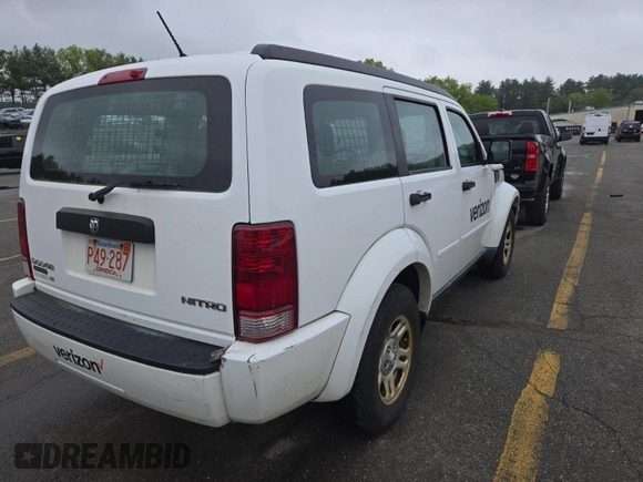 2011 Dodge Nitro SE z VIN 1D4PT2GK2BW589063, wystawiony jako IAAI lot #42408917 z przebiegiem 160 504 mil mil oraz . Historia ofert i sprzedaży dostępna na DreamBid. Obrazek 20.