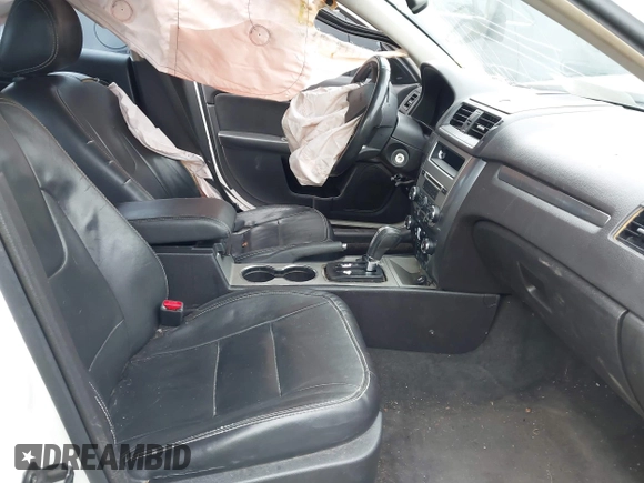 2011 Ford Fusion SEL with VIN 3FAHP0JG9BR245009, listed as a IAAI auction lot 41898112 with 1 mi miles. Bid and sale history available at carsss.com. Image 5.