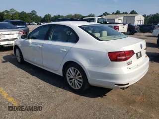 2015 Volkswagen Jetta SE z VIN 3VWD07AJ8FM224623, wystawiony jako Copart lot #62408765 z przebiegiem 142 827 mil mil oraz Czysty tytuł • Clean title. Historia ofert i sprzedaży dostępna na DreamBid. Obrazek 2.