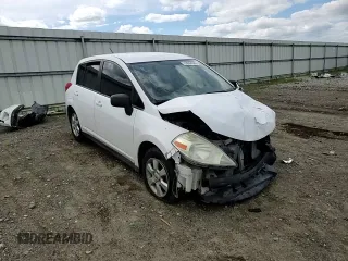 2009 Nissan Versa SL z VIN 3N1BC13E09L388802, wystawiony jako Copart lot #53904985 z przebiegiem 134 342 mil mil oraz Szkoda całkowita • Salvage title. Historia ofert i sprzedaży dostępna na DreamBid. Obrazek 15.