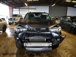 2021 Toyota 4Runner SR5 with VIN JTEEU5JR9M5229009, listed as a Copart auction lot 86214204 with 47,759 mi miles and Salvage Title. Bid and sale history available at carsss.com. Image 5.