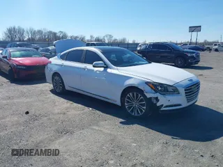 2015 Hyundai Genesis 3.8L with VIN KMHGN4JE7FU082789, listed as a IAAI auction lot 41480393 with 84,481 mi miles. Bid and sale history available at carsss.com. Image 1.