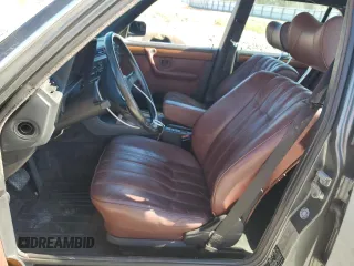 1985 BMW 7 Series 735i с VIN WBAFH8402F0638431, выставлен на аукционе Copart как лот 82026114 с пробегом 98 137 миль миль и Списание • Salvage title. История ставок и продаж доступна на DreamBid. Изображение 7.