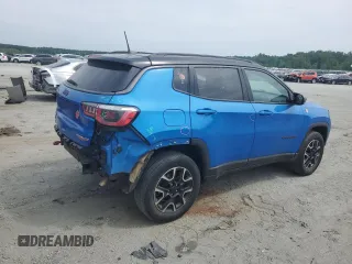 2020 Jeep Compass Trailhawk z VIN 3C4NJDDB7LT221575, wystawiony jako Copart lot #57414255 z przebiegiem 69 159 mil mil oraz Szkoda całkowita • Salvage title. Historia ofert i sprzedaży dostępna na DreamBid. Obrazek 3.