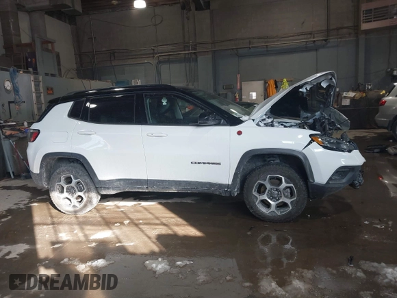 2022 Jeep Compass Trailhawk with VIN 3C4NJDDB8NT199704, listed as a IAAI auction lot 41611028 with 27,247 mi miles and . Bid and sale history available at DreamBid. Image 13.
