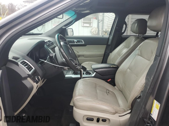 2012 Ford Explorer Limited z VIN 1FMHK7F91CGA18901, wystawiony jako Copart lot #51653955 z przebiegiem 210 002 mil mil oraz Czysty tytuł • Clean title. Historia ofert i sprzedaży dostępna na DreamBid. Obrazek 7.