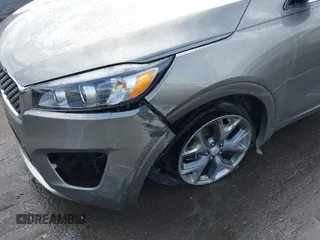 2016 Kia Sorento SXL with VIN 5XYPK4A19GG089000, listed as a IAAI auction lot 41726853 with 73,809 mi miles. Bid and sale history available at carsss.com. Image 6.