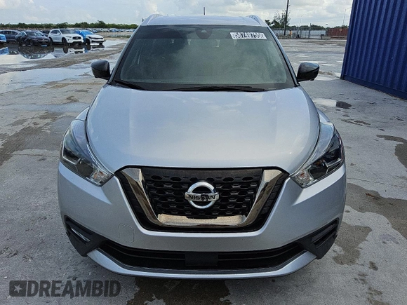 2020 Nissan Kicks SR z VIN 3N1CP5DV7LL532884, wystawiony jako Copart lot #58749755 z przebiegiem 78 846 mil mil oraz Czysty tytuł • Clean title. Historia ofert i sprzedaży dostępna na DreamBid. Obrazek 5.