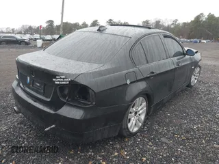 2006 BMW 3 Series 325i z VIN WBAVB13566KR58924, wystawiony jako IAAI lot #41916854 z przebiegiem 160 141 mil mil oraz . Historia ofert i sprzedaży dostępna na DreamBid. Obrazek 4.