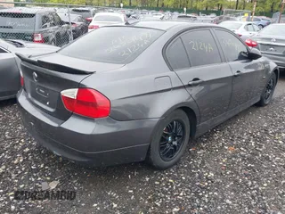2008 BMW 3 Series 328xi with VIN WBAVC73508KX90880, listed as a IAAI auction lot 42198367 with Not provided miles and . Bid and sale history available at DreamBid. Image 4.