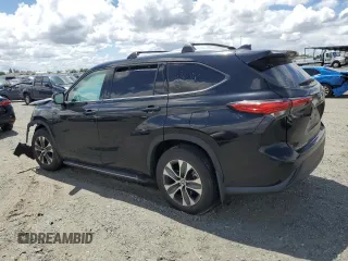 2022 Toyota Highlander XLE z VIN 5TDHZRBH0NS202972, wystawiony jako Copart lot #56211025 z przebiegiem 29 021 mil mil oraz Szkoda całkowita • Salvage title. Historia ofert i sprzedaży dostępna na DreamBid. Obrazek 2.