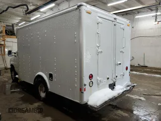 2014 Ford Econoline Commercial with VIN 1FDXE4FS2EDA11562, listed as a Copart auction lot 47995935 with 195,900 mi miles and Clean Title. Bid and sale history available at carsss.com. Image 2.