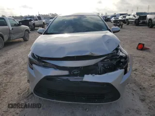 2025 Toyota Corolla LE z VIN 5YFB4MDE6SP251043, wystawiony jako Copart lot #56819775 z przebiegiem 2 376 mil mil oraz Szkoda całkowita • Salvage title. Historia ofert i sprzedaży dostępna na DreamBid. Obrazek 5.