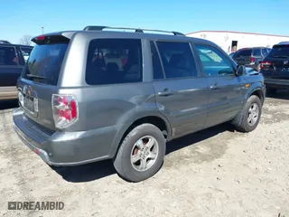 2008 Honda Pilot EX with VIN 5FNYF18408B036363, listed as a IAAI auction lot 41612330 with 217,835 mi miles. Bid and sale history available at carsss.com. Image 4.