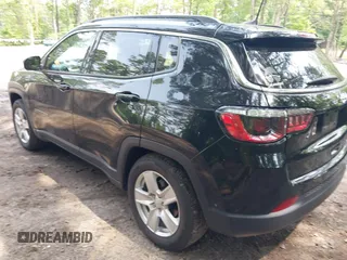 2022 Jeep Compass Latitude with VIN 3C4NJCBB5NT140011, listed as a IAAI auction lot 42487785 with 52,374 mi miles and . Bid and sale history available at DreamBid. Image 3.