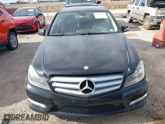2012 Mercedes-Benz C 300 Sport с VIN WDDGF8BB0CR194061, выставлен на аукционе IAAI как лот 42309322 с пробегом 100 508 миль миль и . История ставок и продаж доступна на DreamBid. Изображение 13.