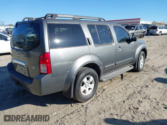 2005 Nissan Pathfinder SE with VIN 5N1AR18U55C791523, listed as a IAAI auction lot 41848499 with 247,768 mi miles. Bid and sale history available at carsss.com. Image 4.