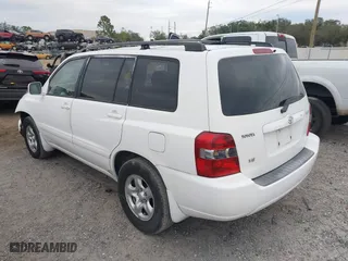 2006 Toyota Highlander with VIN JTEGP21A860101367, listed as a IAAI auction lot 41316085 with 172,426 mi miles. Bid and sale history available at carsss.com. Image 3.