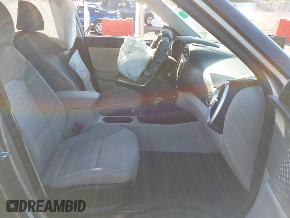 2023 Kia Soul LX with VIN KNDJ23AU1P7867295, listed as a IAAI auction lot 40041502 with 25,231 mi miles and . Bid and sale history available at DreamBid. Image 5.