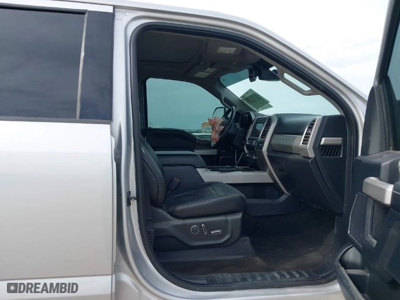 2017 Ford Super Duty F-250 SRW Lariat with VIN 1FT7W2BTXHED57250, listed as a IAAI auction lot 41724650 with 88,796 mi miles. Bid and sale history available at carsss.com. Image 5.